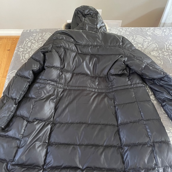 MICHAEL Michael Kors Faux Fur Trim Down Puffer Coat - Picture 2 of 3